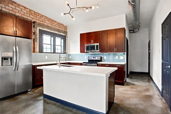 Building Photo - 6819 Avenue C