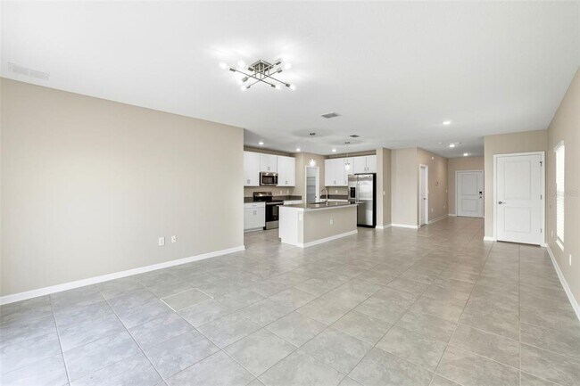 Building Photo - 724 Daring Dr