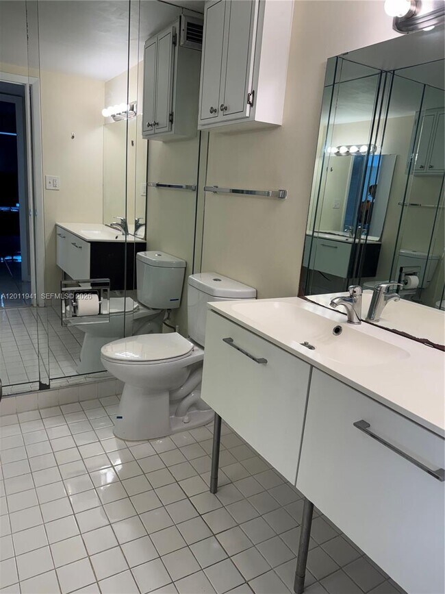 Building Photo - 11111 Biscayne Blvd