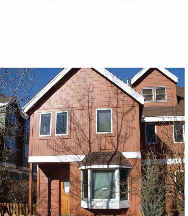 Building Photo - 267 Southside Dr