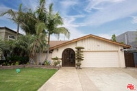 Building Photo - 3030 Stoner Ave