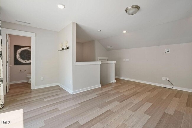 Building Photo - 2075 Eva Pearl Dr