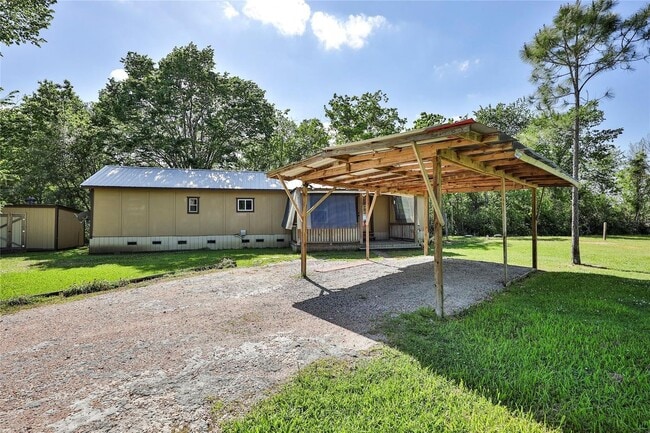 Building Photo - 2205 Willow Cove Dr