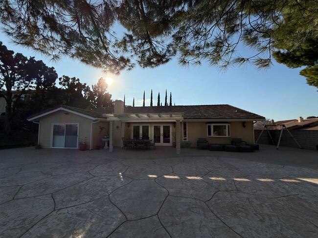 Building Photo - Beautiful 1 Story Porter Ranch, 3 Bedroom,...