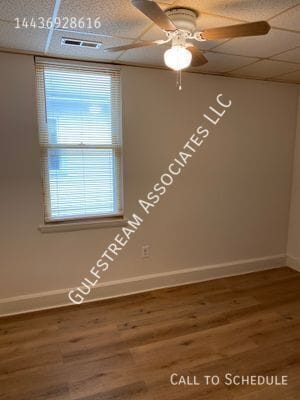 Building Photo - 4000 Oakford Ave