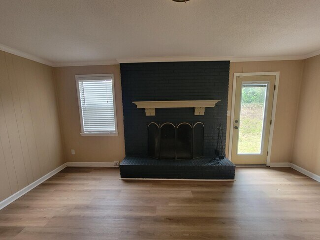 Building Photo - 117 Glenora Ct