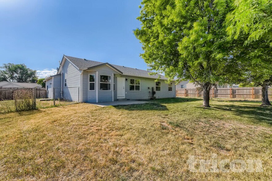 Building Photo - 115 N 42nd Ave