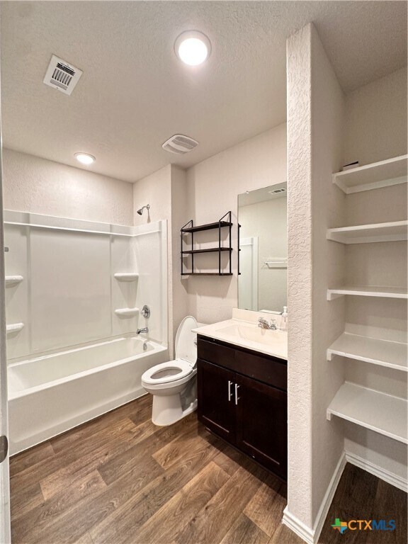 Building Photo - 101 Calgary Ln