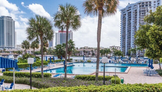 Building Photo - 600 Three Islands Boulevard