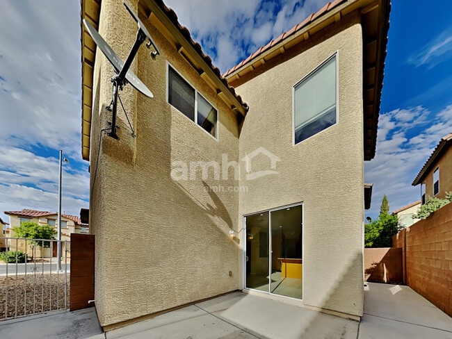Building Photo - 29 Belden Ave