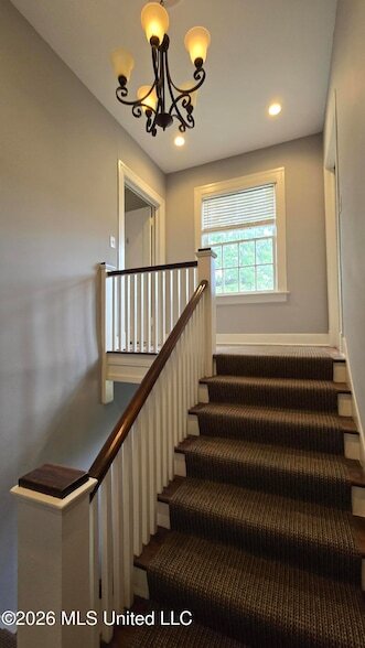 Building Photo - 785 Pinehurst St