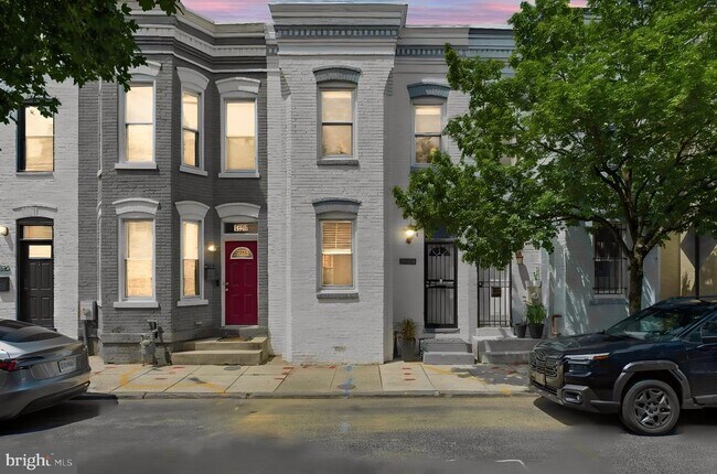 Building Photo - 1230 Wylie St NE