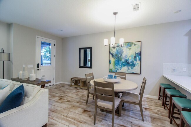 Building Photo - For Rent – Modern 3-Bedroom Townhome - Ava...