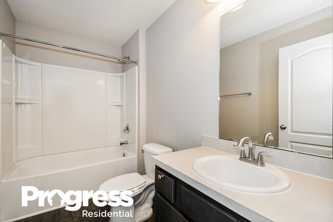 Building Photo - 2278 Pebble Point Dr