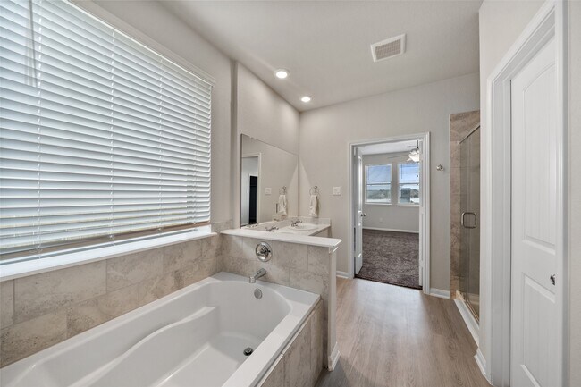 Building Photo - 11518 Marci Ln