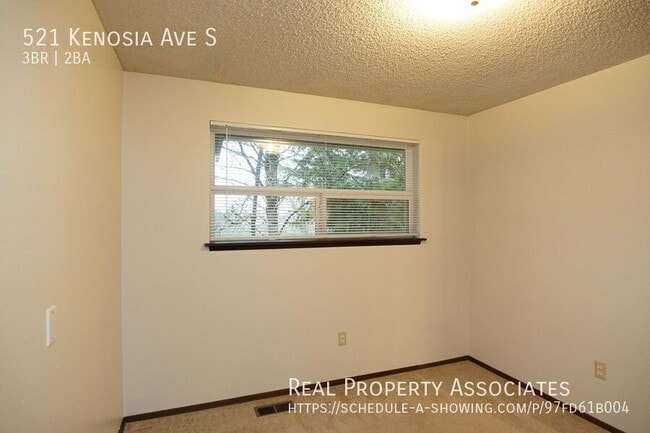 Building Photo - 521 Kenosia Ave S