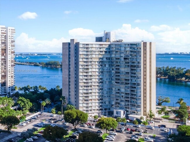 Building Photo - 2451 Brickell Ave