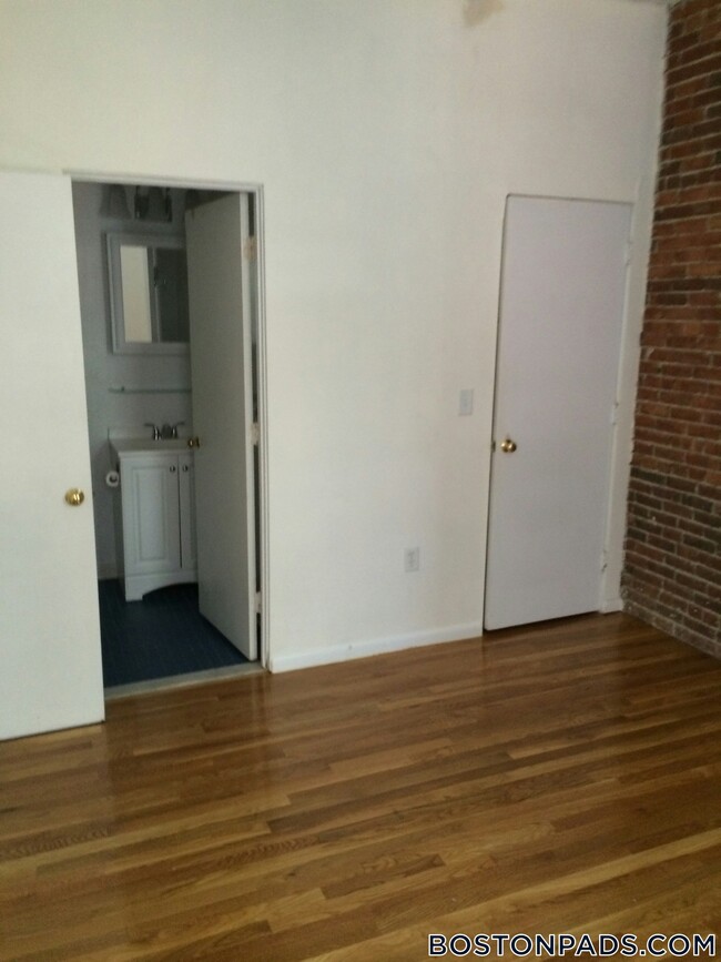 Building Photo - 23 Cortes St