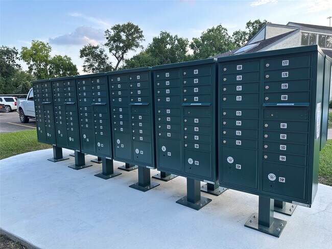 Building Photo - 7313 Gulf Fwy