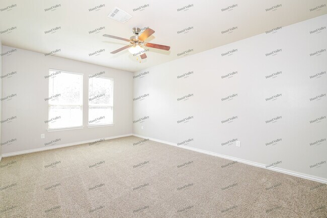 Building Photo - 9704 Squire Ln