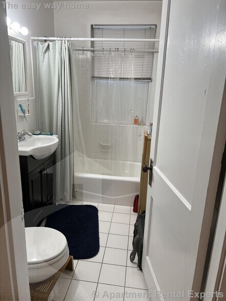 Building Photo - 331 A Harvard St