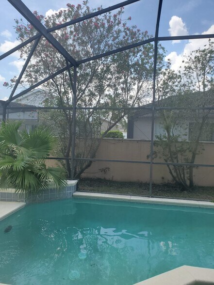 pool - 2651 Oneida Loop