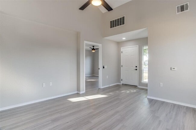 Building Photo - 13145 Briarcreek Loop