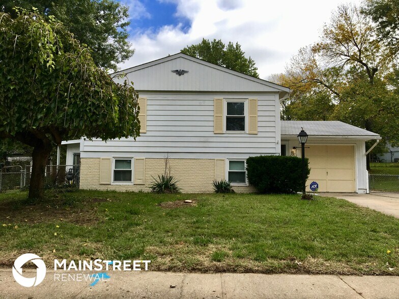 Building Photo - 551 N Powahatan Dr