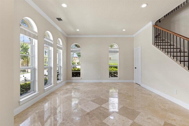 Building Photo - 105 Via Floresta Dr