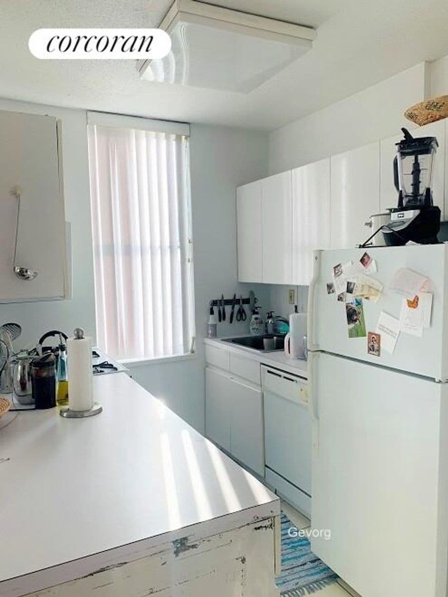 Building Photo - 516-520 W 112th St