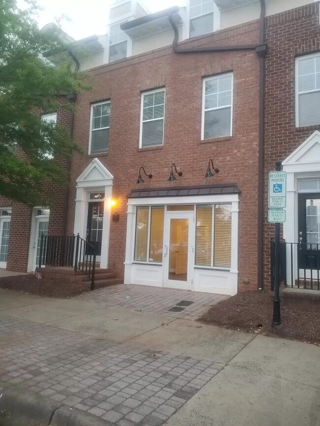 Building Photo - 2419 Bonterra Blvd