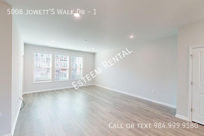 Building Photo - 5008 Jowett's Walk Dr