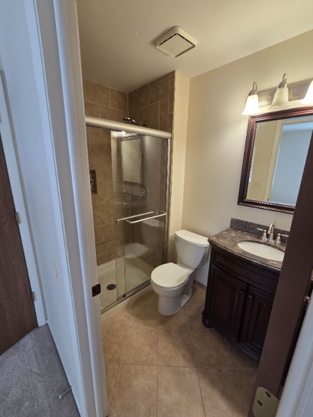 Building Photo - 603 Stone Cir Ct