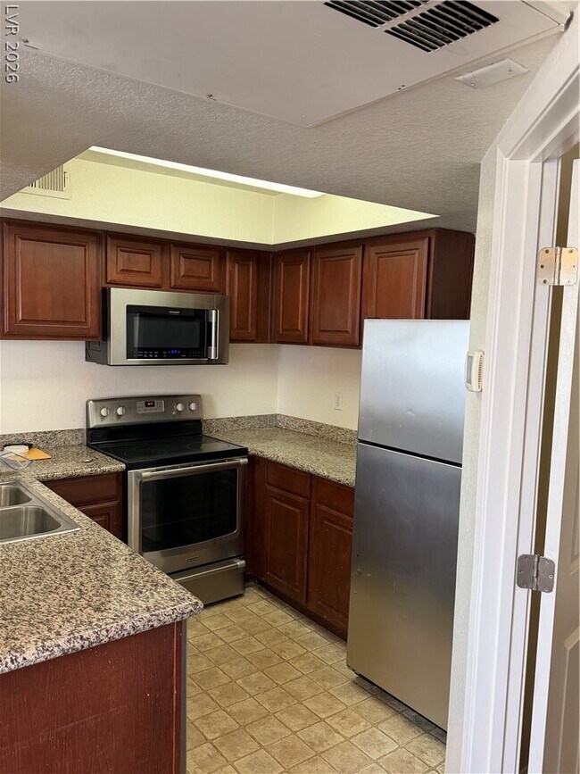 Building Photo - 6800 E Lake Mead Blvd
