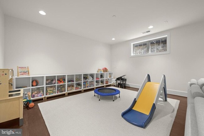 Building Photo - 131 Bytham Ridge Ln