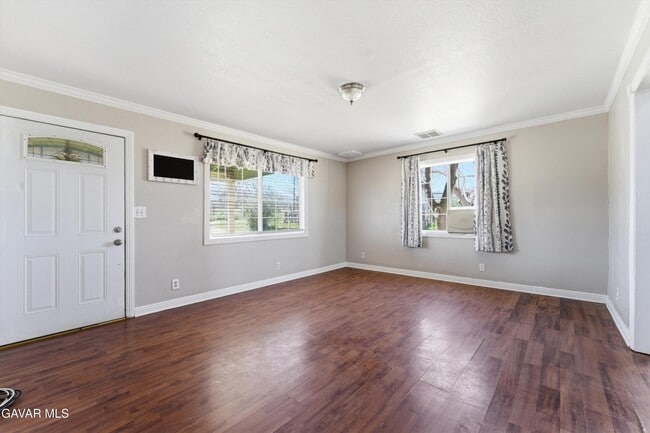 Building Photo - 13237 E Ave W 8