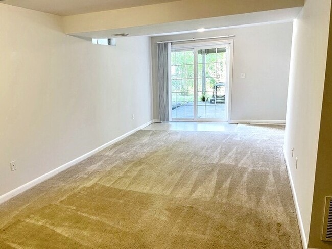 Building Photo - 13382 Brookfield Ct