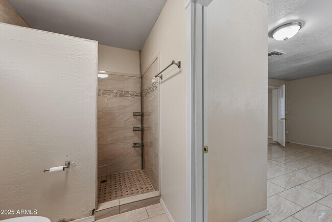 Building Photo - 2321 N 9th St