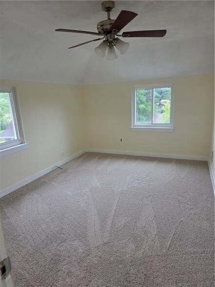 Building Photo - 155 Pennoak Dr