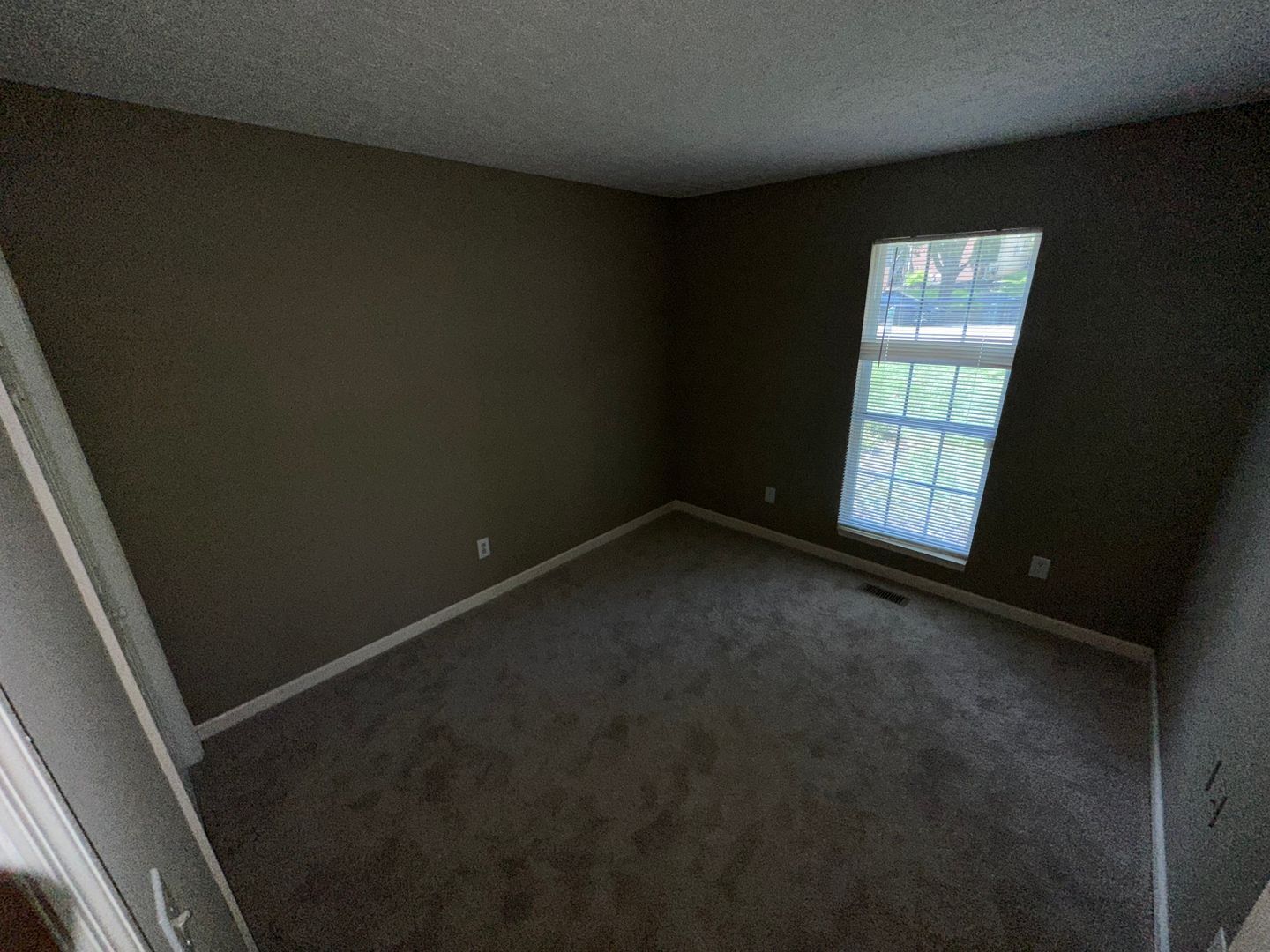 Building Photo - 1409 Aaronwood Dr