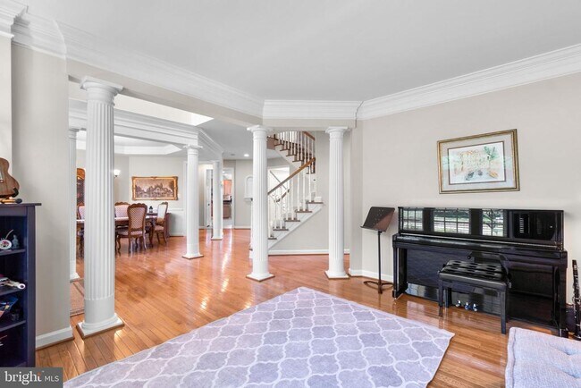 Building Photo - 4012 Belgrave Cir