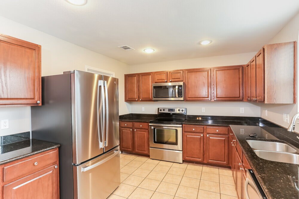 Building Photo - 413 Emerald Creek Dr