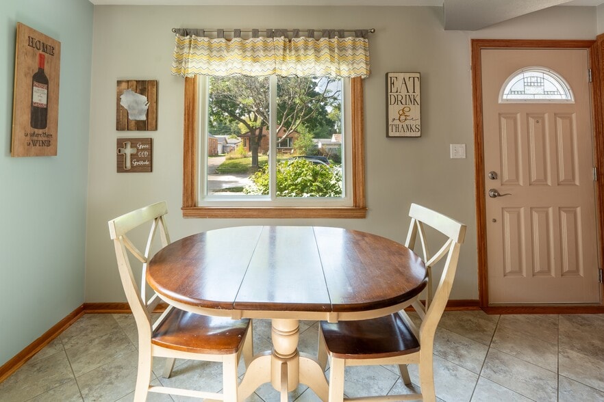 Kitchen - 4220 S Adams Ave
