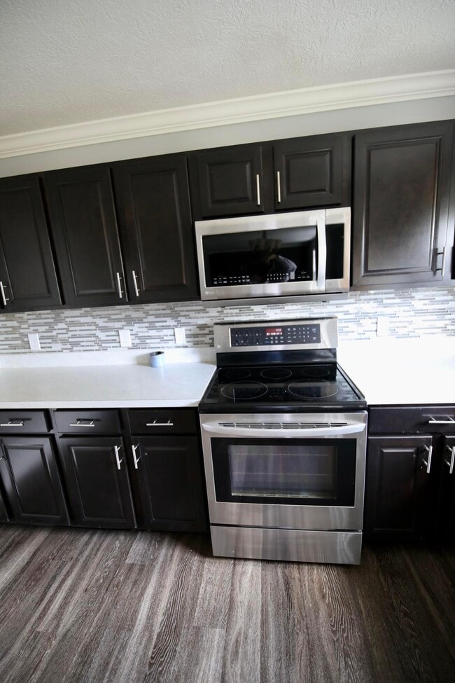 Building Photo - 5801 Sedgemoor Dr