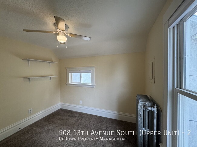 Building Photo - 908 13th Ave S