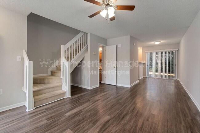Building Photo - 12311 Bluestem Ln