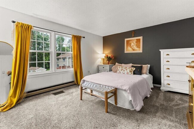 Building Photo - 56 Durham Rd