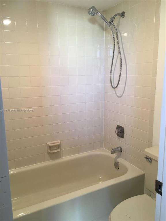 Building Photo - 2931 SW 87th Ter