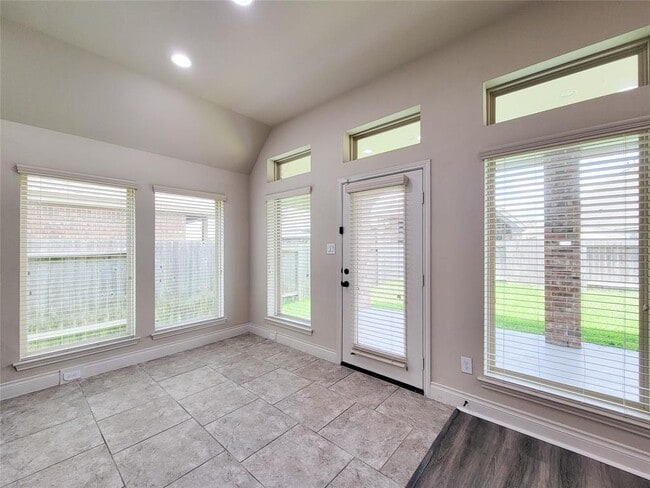 Building Photo - 1314 Watercrest Park Ln