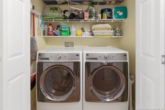 Building Photo - 303 Harbor Trce